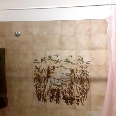شقة 2 Bedrooms Appartement At Portimao 300 M Away From The Beach With Sea View And Furnished Garden بورتيماو