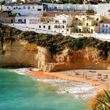 公寓 2 Bedrooms Appartement At Portimao 300 M Away From The Beach With Sea View And Furnished Garden 波尔蒂芒